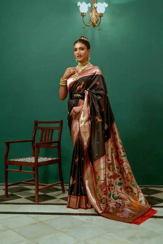 Women's Black Zari Woven Paithani Silk Saree With Blouse  (Saree Blouse Without stitch) - Aastha Fashion